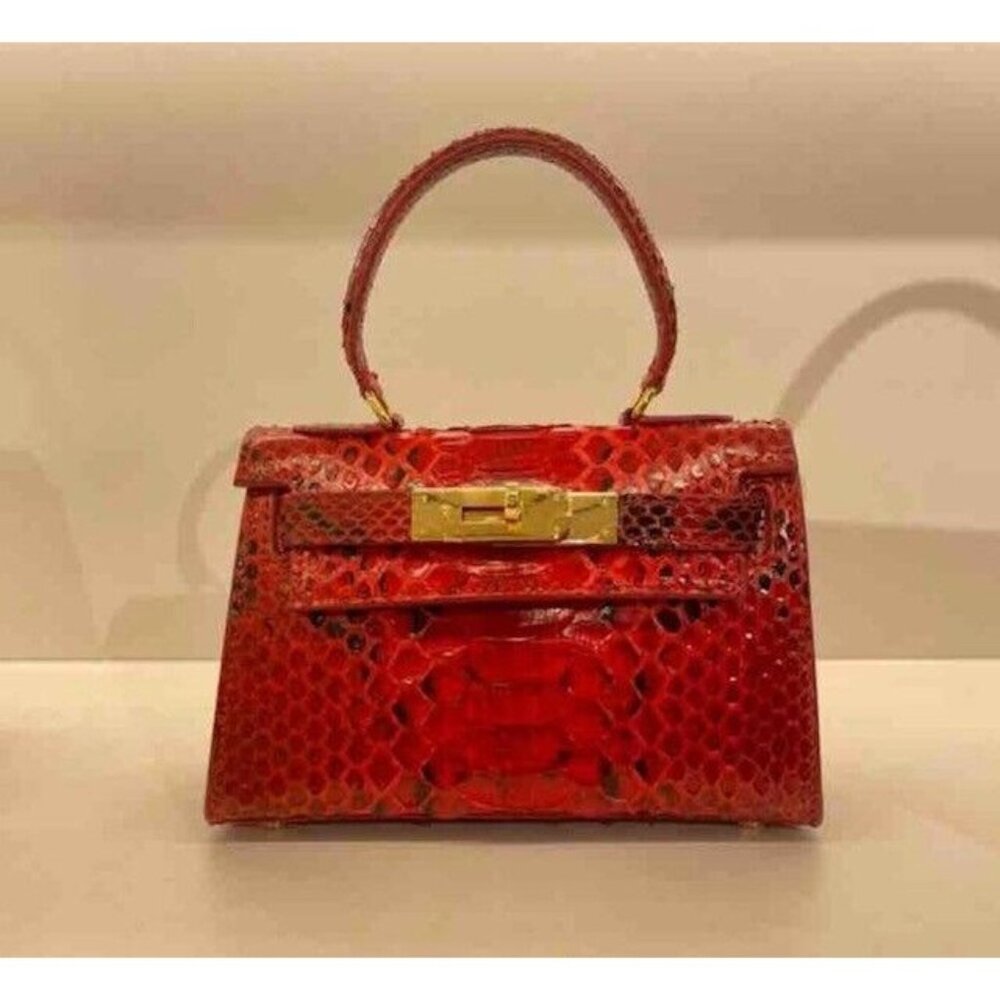 NWT GORGEOUS RARE BUTI EVA 20 RED AND BLACK PYTHON TWO WAY CROSSBODY HANDBAG